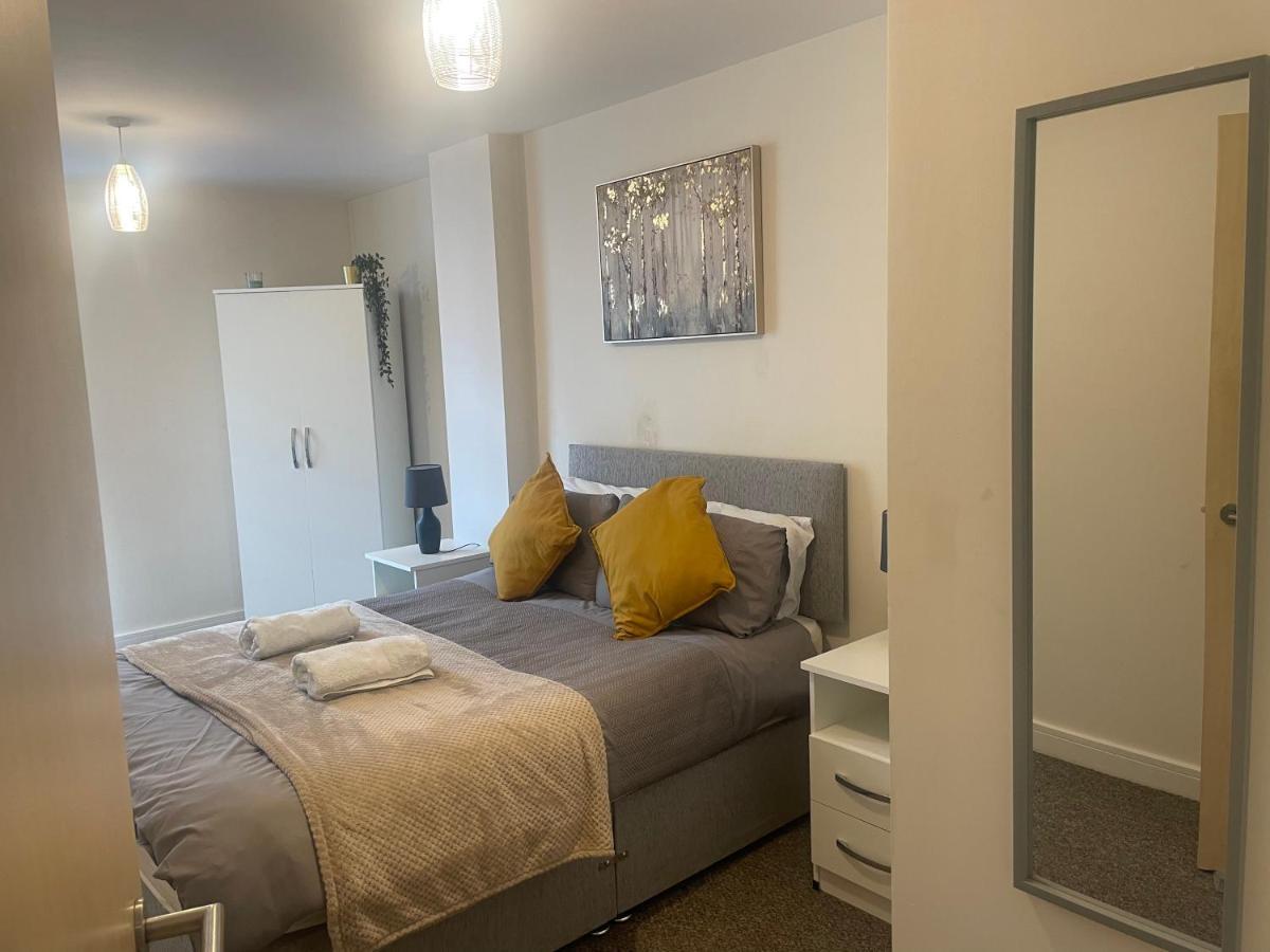 Stylish Two Bed In The Heart Of The City Birmingham Esterno foto